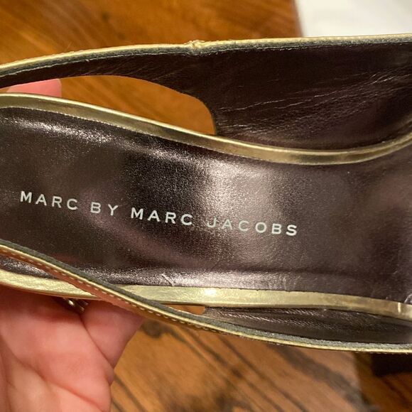 Marc by Marc Jacobs Gold Star Peep Toe Slingbacks 37 - Picture 5 of 9